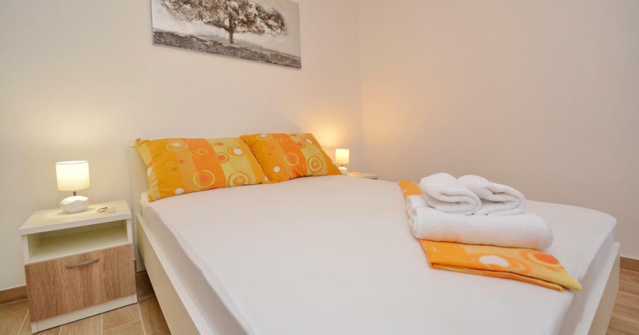 Apartmani Cesarec Basina ภายนอก รูปภาพ