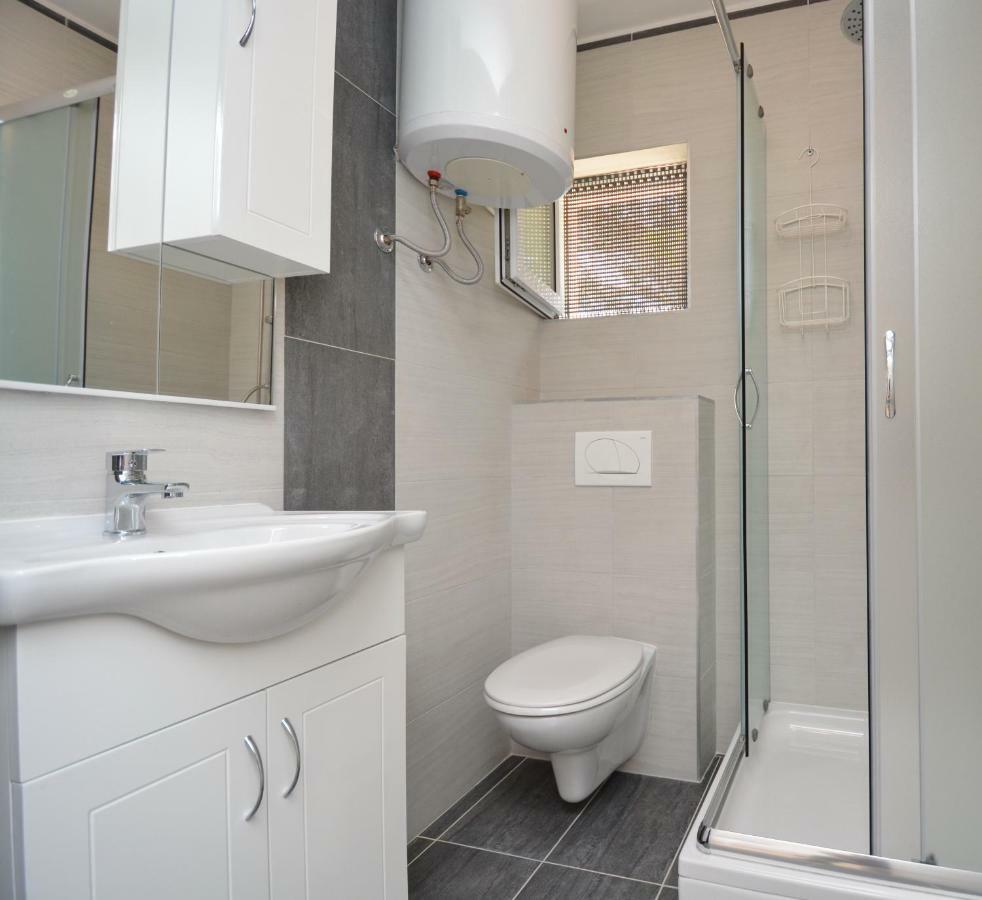 Apartmani Cesarec Basina ภายนอก รูปภาพ